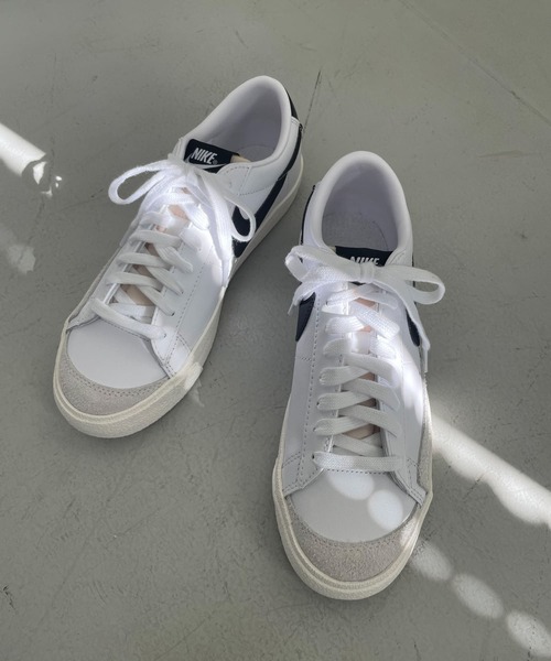 NIKE（ナイキ）の「NIKE　ナイキ ブレーザー LOW 77（スニーカー・レディース・ホワイト/ホワイト系その他・24/24.5/23.5）」の7枚目の写真