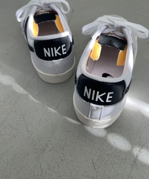NIKE（ナイキ）の「NIKE　ナイキ ブレーザー LOW 77（スニーカー・レディース・ホワイト/ホワイト系その他・24/24.5/23.5）」の14枚目の写真