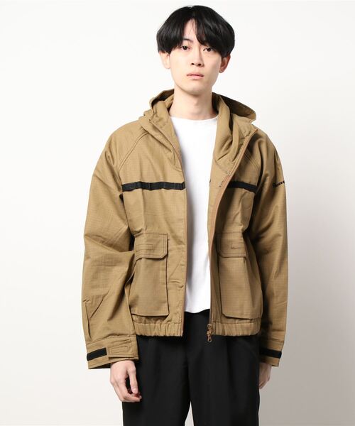 KRIFF MAYER(クリフメイヤー)の「HINOKOフードジャケット(マウンテンパーカー・メンズ・オリーブ/ブラック/カラフル/ベージュ/ブルー/レッド・MEDIUM/SMALL/LARGE/X-LARGE)」の3枚目の写真