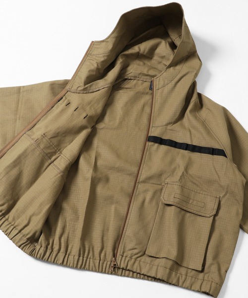 KRIFF MAYER(クリフメイヤー)の「HINOKOフードジャケット(マウンテンパーカー・メンズ・オリーブ/ブラック/カラフル/ベージュ/ブルー/レッド・MEDIUM/SMALL/LARGE/X-LARGE)」の11枚目の写真