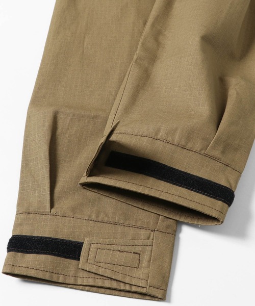 KRIFF MAYER(クリフメイヤー)の「HINOKOフードジャケット(マウンテンパーカー・メンズ・オリーブ/ブラック/カラフル/ベージュ/ブルー/レッド・MEDIUM/SMALL/LARGE/X-LARGE)」の14枚目の写真