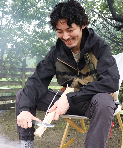 KRIFF MAYER(クリフメイヤー)の「HINOKOフードジャケット(マウンテンパーカー・メンズ・オリーブ/ブラック/カラフル/ベージュ/ブルー/レッド・MEDIUM/SMALL/LARGE/X-LARGE)」の21枚目の写真