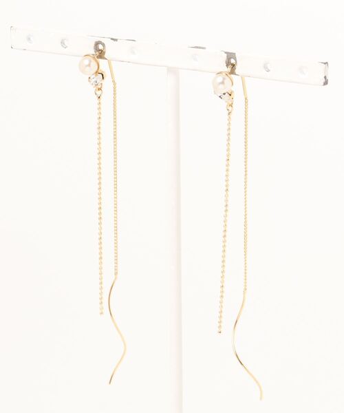 Phoebe（フィービィー）の「センシュアルパールロングアメリカンフックピアス（ピアス（両耳用）・レディース・イエローゴールド・FREE）」の2枚目の写真