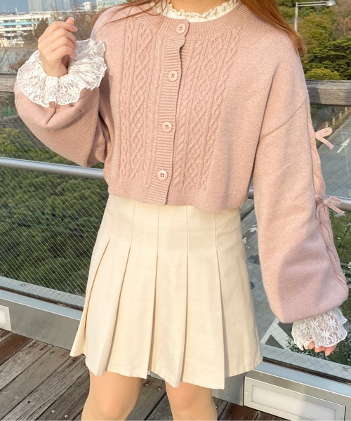 apres jour(アプレジュール)の「袖リボンケーブルカーディガン【ZOZOTOWN限定アイテム】(カーディガン/ボレロ・レディース・アイボリー/ブルー系その他/ライトピンク・X-LARGE/フリー)」の4枚目の写真