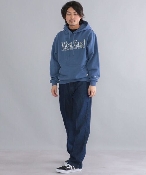 Russell Athletic(ラッセルアスレティック)の「【WEB限定/SHIPS別注】RUSSELL ATHLETIC: ビッグシルエット スクール ロゴ プリント パーカー (トレーナー)(パーカー・メンズ・ライトグレー/ライトブルー/オフホワイト・SMALL/MEDIUM/LARGE/X-LARGE)」の8枚目の写真