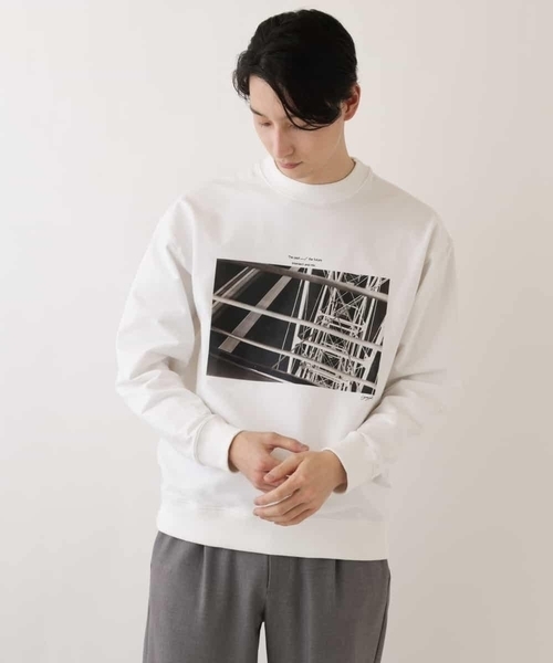 a.v.v(アーヴェヴェ)の「フォトグラファーコラボプリントプルオーバー(スウェット・メンズ・ホワイト/ライトブルー・46/48/44/50)」の16枚目の写真