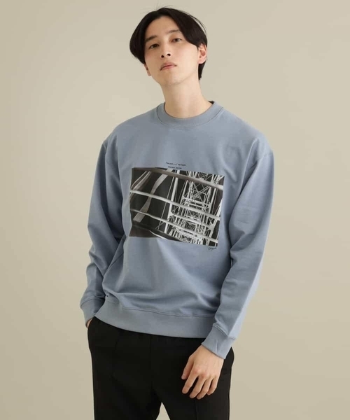a.v.v(アーヴェヴェ)の「フォトグラファーコラボプリントプルオーバー(スウェット・メンズ・ホワイト/ライトブルー・46/48/44/50)」の17枚目の写真