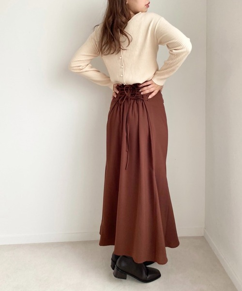 one after another NICE CLAUP(ワンアフターアナザーナイスクラップ)の「【M,Lサイズ展開あり】上品に揺れる。バックレースアップマーメイドスカート(スカート・レディース・その他1/ブラウン・MEDIUM/LARGE)」の20枚目の写真
