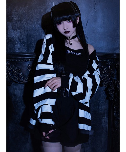 Jamie エーエヌケー(ジェイミーエーエヌケー)の「バックプリントカーデ(Tシャツ/カットソー・レディース・A/ブラック・M)」の2枚目の写真