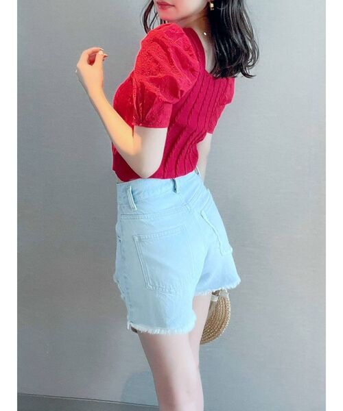 RESEXXY（リゼクシー）の「マテリアルミックスショートニット（ニット/セーター・レディース・ブラック/レッド/オフホワイト/ブルー・FREE）」の4枚目の写真