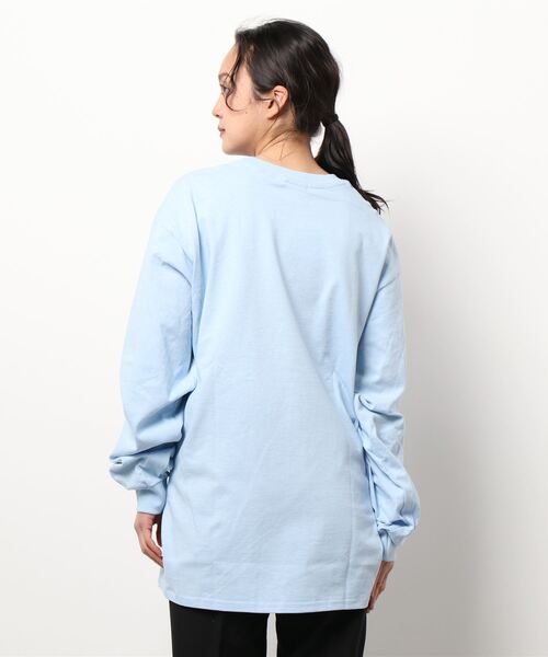 ECRIRE（エクリール）の「【komiコラボ】GILDANロゴプリントロンT（Tシャツ/カットソー・レディース・オフホワイト/ピンク/ブルー・フリー）」の14枚目の写真