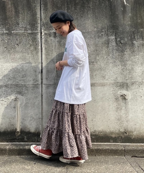 ECRIRE（エクリール）の「【komiコラボ】GILDANロゴプリントロンT（Tシャツ/カットソー・レディース・オフホワイト/ピンク/ブルー・フリー）」の5枚目の写真