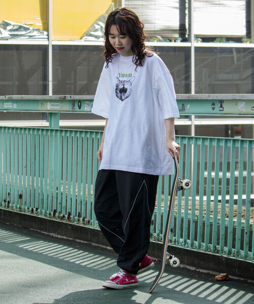 GLOSTER（グロスター）の「【人気NO.1ヒットシリーズ】DOG&CAT 犬猫オーバーサイズTシャツ（Tシャツ/カットソー・メンズ・ホワイト系その他/ホワイト系その他2/ホワイト系その他3/ホワイト系その他4/ホワイト系その他5/ホワイト系その他6・MEDIUM/LARGE）」の18枚目の写真