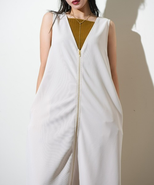 AIC.（エーアイシー）の「【再入荷】2WAYジップデザインVネックロングワンピース（ワンピース・レディース・ブラック/アイボリー・FREE）」の20枚目の写真