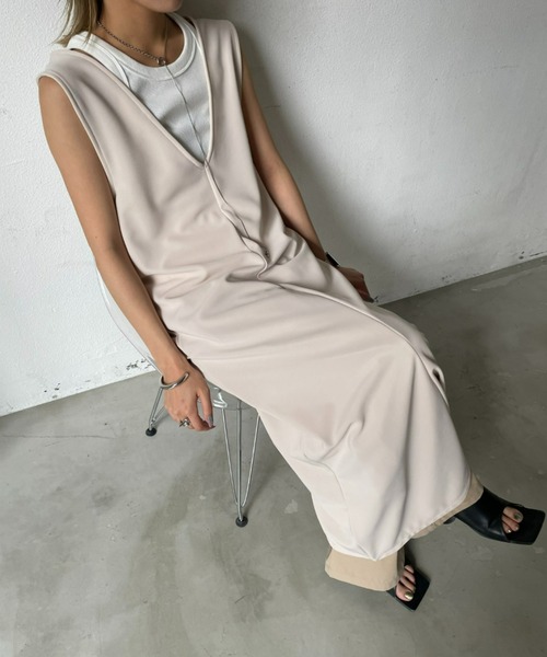 AIC.（エーアイシー）の「【再入荷】2WAYジップデザインVネックロングワンピース（ワンピース・レディース・ブラック/アイボリー・FREE）」の18枚目の写真