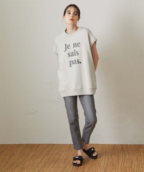 OUVRAGE CLASSE(ウヴラージュクラス)の「カットオフ裏毛プルオーバー(Tシャツ/カットソー・レディース・グレイッシュベージュ/ブラック/ホワイト・FREE)」の4枚目の写真