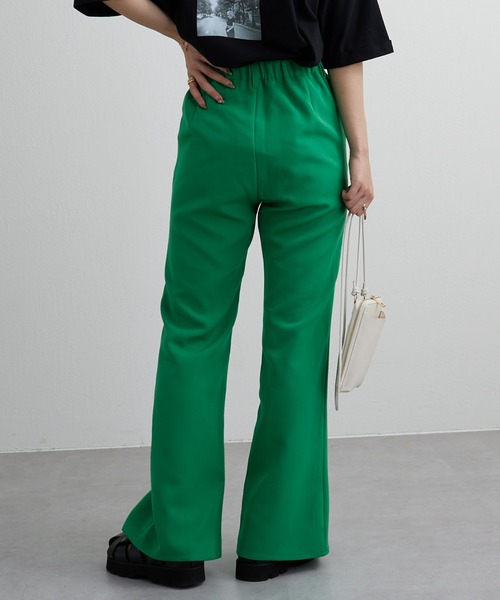 COLONY 2139（コロニートゥーワンスリーナイン）の「ストレッチイージーケアーパンツ / フレアパンツ（スラックス・レディース・ブラック/グレイッシュベージュ/グリーン・SMALL/MEDIUM/LARGE）」の5枚目の写真