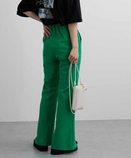 COLONY 2139（コロニートゥーワンスリーナイン）の「ストレッチイージーケアーパンツ / フレアパンツ（スラックス・レディース・ブラック/グレイッシュベージュ/グリーン・SMALL/MEDIUM/LARGE）」の7枚目の写真