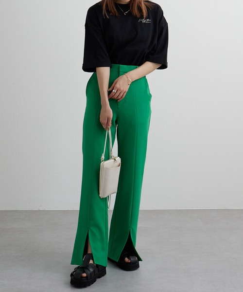 COLONY 2139（コロニートゥーワンスリーナイン）の「ストレッチイージーケアーパンツ / フレアパンツ（スラックス・レディース・ブラック/グレイッシュベージュ/グリーン・SMALL/MEDIUM/LARGE）」の11枚目の写真