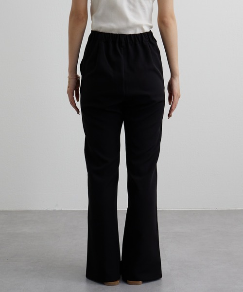 COLONY 2139（コロニートゥーワンスリーナイン）の「ストレッチイージーケアーパンツ / フレアパンツ（スラックス・レディース・ブラック/グレイッシュベージュ/グリーン・SMALL/MEDIUM/LARGE）」の17枚目の写真