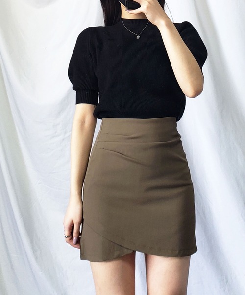 me+em select(ミームセレクト)の「【 選べる3サイズ/6色展開 】タックデザインレイヤードミニスカート【インナーパンツ付き】(スカート・レディース・ピンク/ライトブルー/アイボリー/ブラック/ブラウン/ダークベージュ・SMALL/MEDIUM/LARGE)」の4枚目の写真