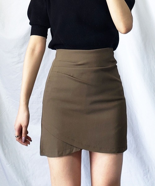 me+em select(ミームセレクト)の「【 選べる3サイズ/6色展開 】タックデザインレイヤードミニスカート【インナーパンツ付き】(スカート・レディース・ピンク/ライトブルー/アイボリー/ブラック/ブラウン/ダークベージュ・SMALL/MEDIUM/LARGE)」の8枚目の写真