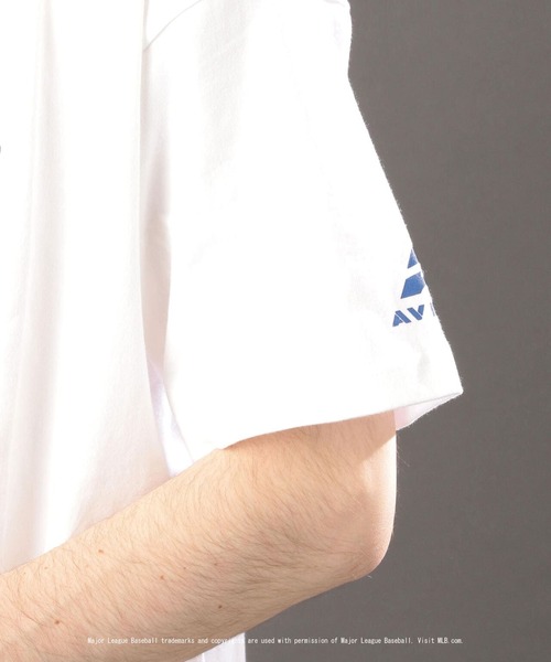 AVIREX(アヴィレックス)の「【MLB×AVIREX】ドジャース Tシャツ/Dodgers T-SHIRT(Tシャツ/カットソー・メンズ・ホワイト/ブルー・SMALL/MEDIUM/LARGE/X-LARGE/XX-LARGE)」の7枚目の写真