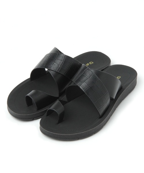 studio CLIP（スタディオクリップ）の「らくらくクロストングサンダル