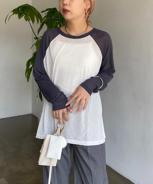 CAPRICIEUX LE'MAGE(カプリシューレマージュ)の「ラグランシアーTシャツ(Tシャツ/カットソー・レディース・オフホワイト/ベージュ・FREE)」の13枚目の写真