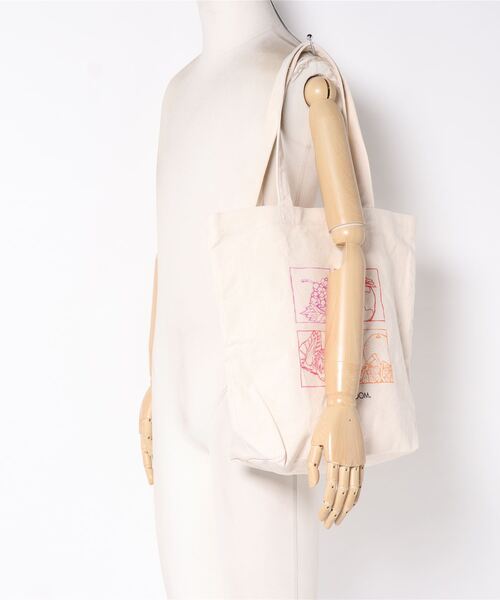FRUIT OF THE LOOM（フルーツオブザルーム）の「FFGS SOUVENIR TOTE BAG /トートバッグ / A4 / カジュアル / ロゴ / プリント / 大容量 / キャンバス（トートバッグ・メンズ・A/B/C/D/E/F/G/H/I・FREE）」の13枚目の写真