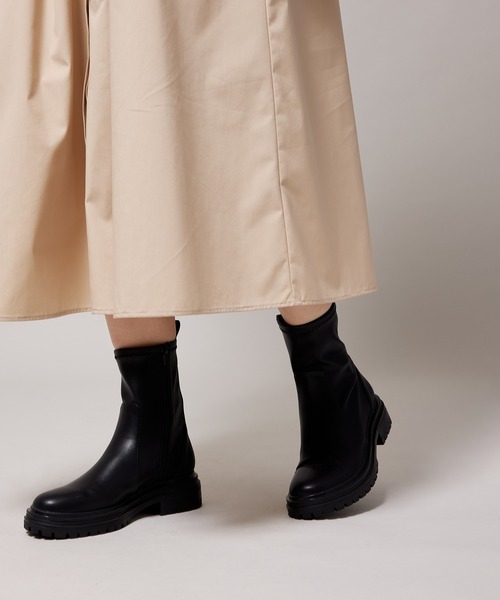 ROPE'(ロペ)の「ソフトフィットアンクルブーツ(ブーツ・レディース・ブラック・38/36/37)」の7枚目の写真