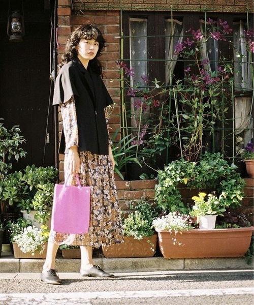 TASINAMI（タシナミ）の「TASINAMI 蛍光レザー トートバッグ (TA-2051)（トートバッグ・レディース・ピンク/イエロー/オレンジ/グリーン・FREE）」の6枚目の写真