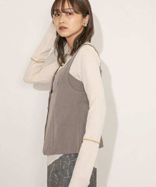 KBF（ケイビーエフ）の「レイヤードベスト（ベスト・レディース・チャコールグレー/モカ・ONE）」の10枚目の写真