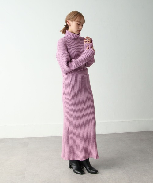 Chillfar（チルファー）の「バッグスリットハイネックショートニット（ニット/セーター・レディース・ベージュ系/オリーブ/ブラック/パープル系・FREE）」の8枚目の写真