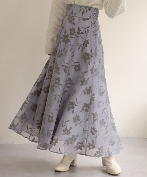 one after another NICE CLAUP(ワンアフターアナザーナイスクラップ)の「オリジナルプリントが目を惹く。フロッキーオーガンスカート(スカート・レディース・ブラック/アイボリー/グレー/モカ・FREE)」の3枚目の写真