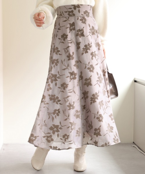 one after another NICE CLAUP(ワンアフターアナザーナイスクラップ)の「オリジナルプリントが目を惹く。フロッキーオーガンスカート(スカート・レディース・ブラック/アイボリー/グレー/モカ・FREE)」の4枚目の写真