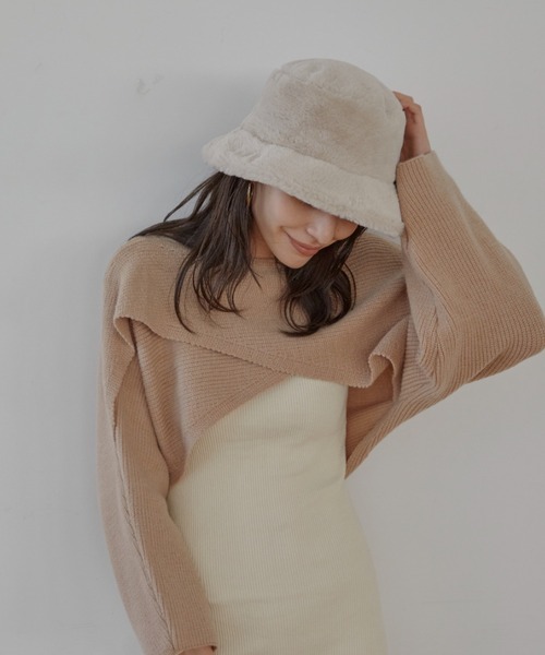 ACYM（アシーム）の「Fur volume bucket ハット（ハット・レディース・アイボリー/ブラック/ブラウン・FREE）」の2枚目の写真