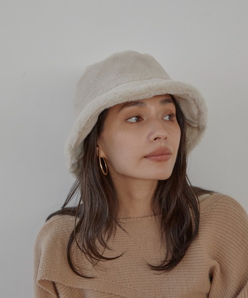 ACYM（アシーム）の「Fur volume bucket ハット（ハット・レディース・アイボリー/ブラック/ブラウン・FREE）」の6枚目の写真
