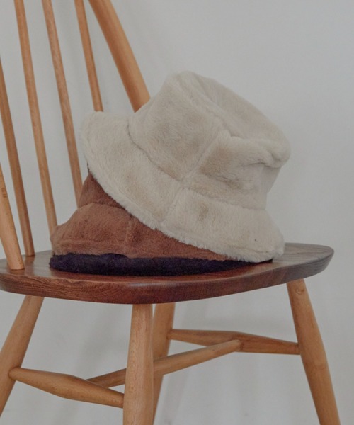 ACYM（アシーム）の「Fur volume bucket ハット（ハット・レディース・アイボリー/ブラック/ブラウン・FREE）」の16枚目の写真