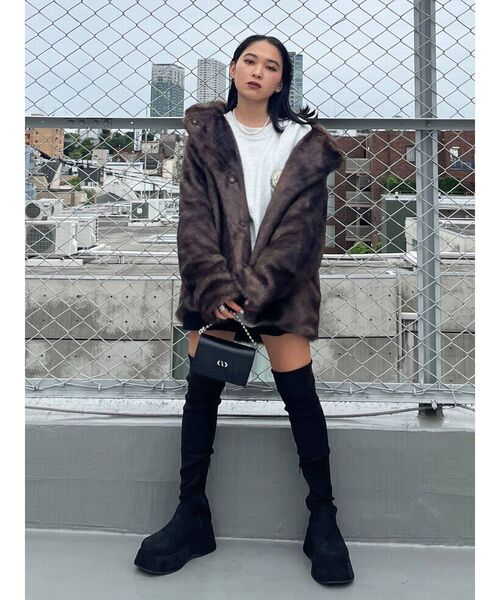 EMODA（エモダ）の「エンブレムロゴスウェット（スウェット・レディース・ホワイト/グレー/ブラック/ネイビー・FREE）」の22枚目の写真