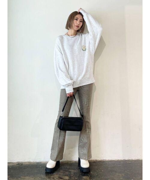 EMODA（エモダ）の「エンブレムロゴスウェット（スウェット・レディース・ホワイト/グレー/ブラック/ネイビー・FREE）」の19枚目の写真