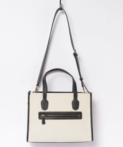 Guess(ゲス)の「SILVANA 2 Compartment Tote(トートバッグ・レディース・ブラック・ONE SIZE)」の5枚目の写真