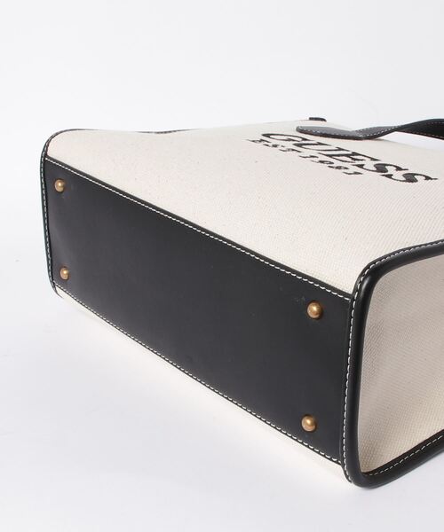 Guess(ゲス)の「SILVANA 2 Compartment Tote(トートバッグ・レディース・ブラック・ONE SIZE)」の7枚目の写真