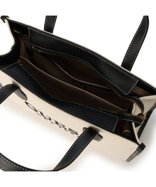 Guess(ゲス)の「SILVANA 2 Compartment Tote(トートバッグ・レディース・ブラック・ONE SIZE)」の13枚目の写真