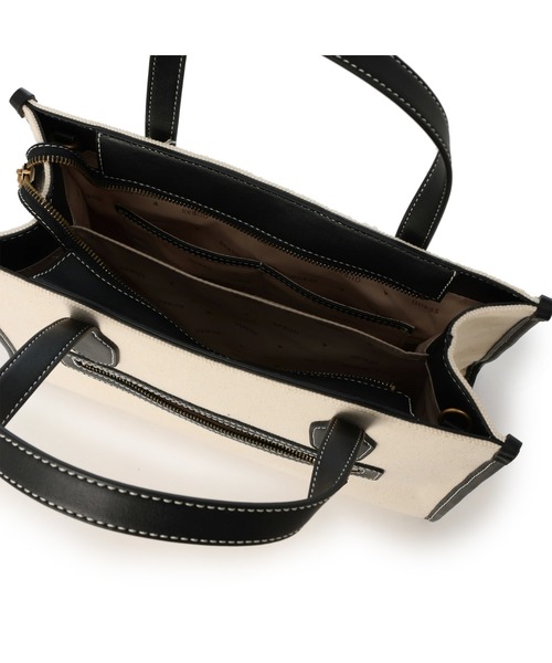 Guess(ゲス)の「SILVANA 2 Compartment Tote(トートバッグ・レディース・ブラック・ONE SIZE)」の9枚目の写真