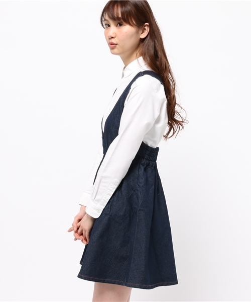 one after another NICE CLAUP(ワンアフターアナザーナイスクラップ)の「【ナイスクラップ】深Vネックジャンパースカート(ワンピース・レディース・ブルー/ネイビー/ブラック・FREE)」の7枚目の写真