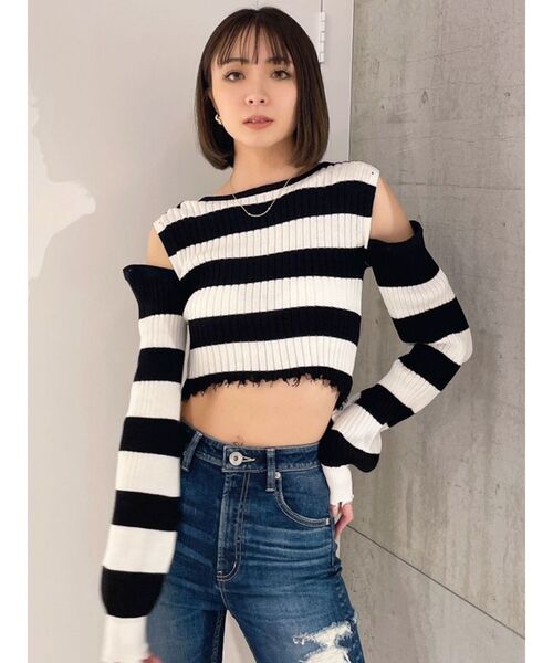 GYDA（ジェイダ）の「2WAYショルダーニットトップス（ニット/セーター・レディース・ブラック/その他1・FREE）」の2枚目の写真