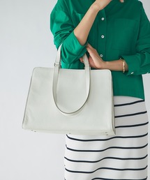 A4サイズでオフィスにも使える/レザーA4トート