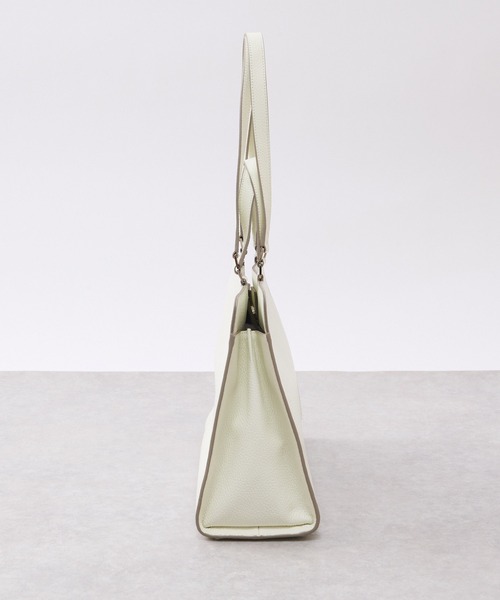 RIVE DROITE（リヴドロワ）の「A4サイズでオフィスにも使える/レザーA4トート（トートバッグ・レディース・オフホワイト/グレー系その他・FREE）」の12枚目の写真