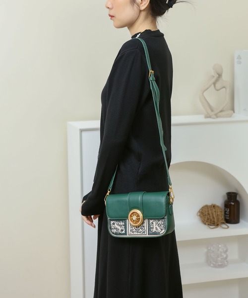 LA VORAGINE(ラ ヴォラジネ)の「2wayバイカラーフェイクレザーショルダーバッグ(ショルダーバッグ・レディース・グリーン/ブラック/ブラウン・FREE)」の21枚目の写真